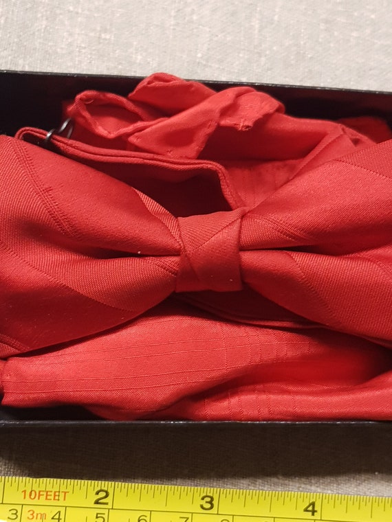 vintage pair of 1980s red black bow ties boxed pi… - image 3