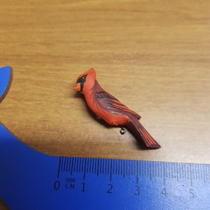 vintage 1950s wooden folk art hand made bird badge kookaburra piece jewellery item brooch piece