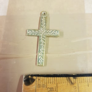 vintage gold tone cross crucifix piece boho retro item jewellery religious icon church piece 1900s