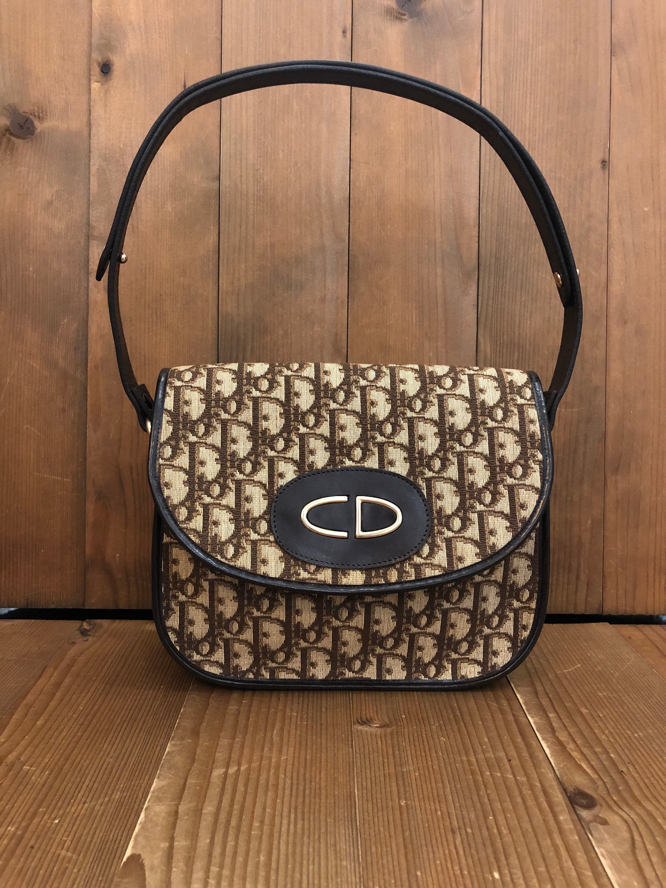 HealthdesignShops - paper  effect clutch bag Travel bag 368134 - christian  dior 2005 pre owned logo jacquard crossbody bag item