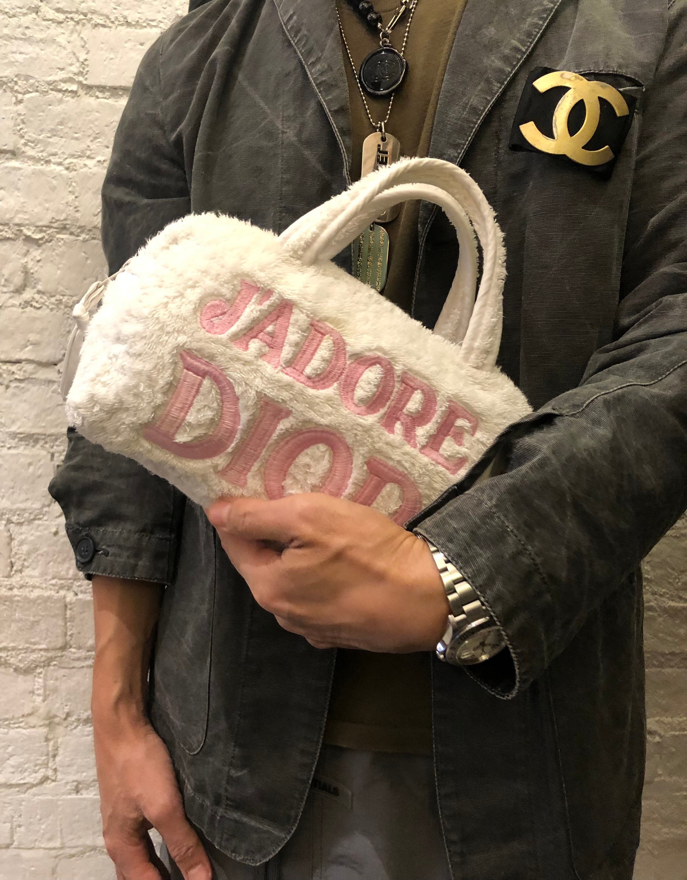 ORDER Dior SMALL DIORTRAVEL VANITY CASE #40 ORDER Dior SMALL DIORTRAVEL VANITY CASE