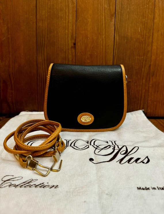 Authentic Vintage GUCCI Plus Mini Crossbody Bag Black Beige 