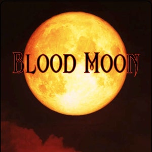 Blood Moon perfume (Blood Orange, Mandarin, Dragons blood, Myrrh, Black amber, Incense, Sandalwood, Cashmere, Toasted Marshmallow, Bonfire))
