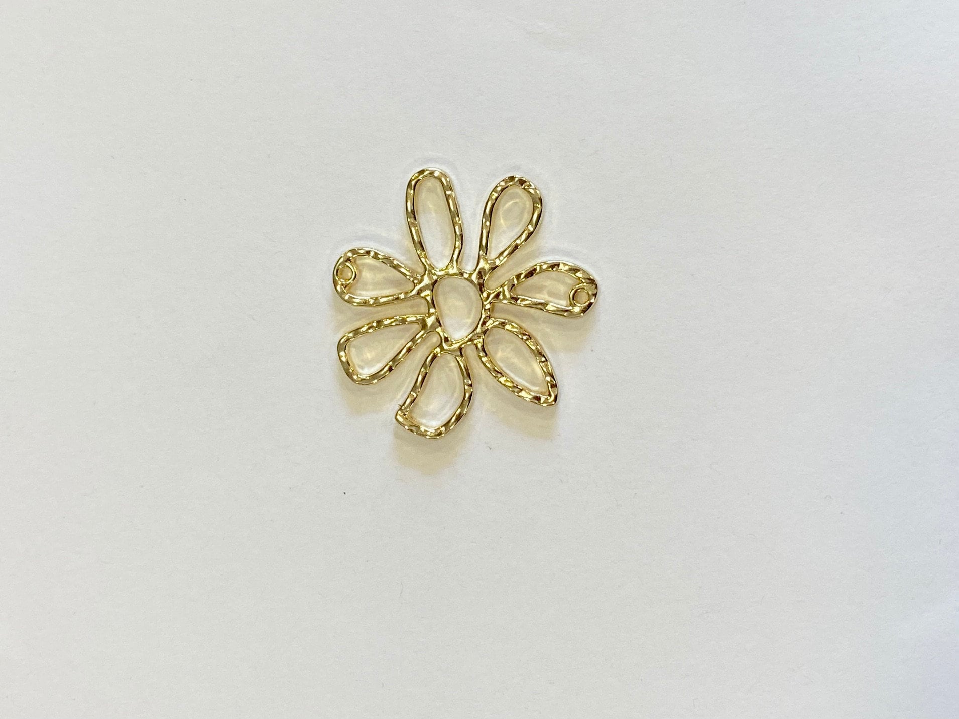 PREMIER DESIGNS Gold Tone Flower Brooch & Pendant Cubic