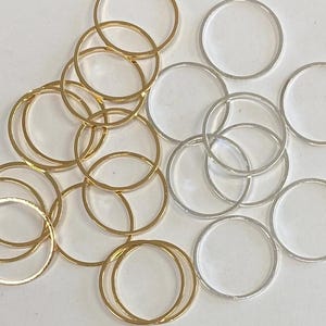 10 Light Gold or Silver Plated Brass Link Connector Circles 20mm (20113-20112)