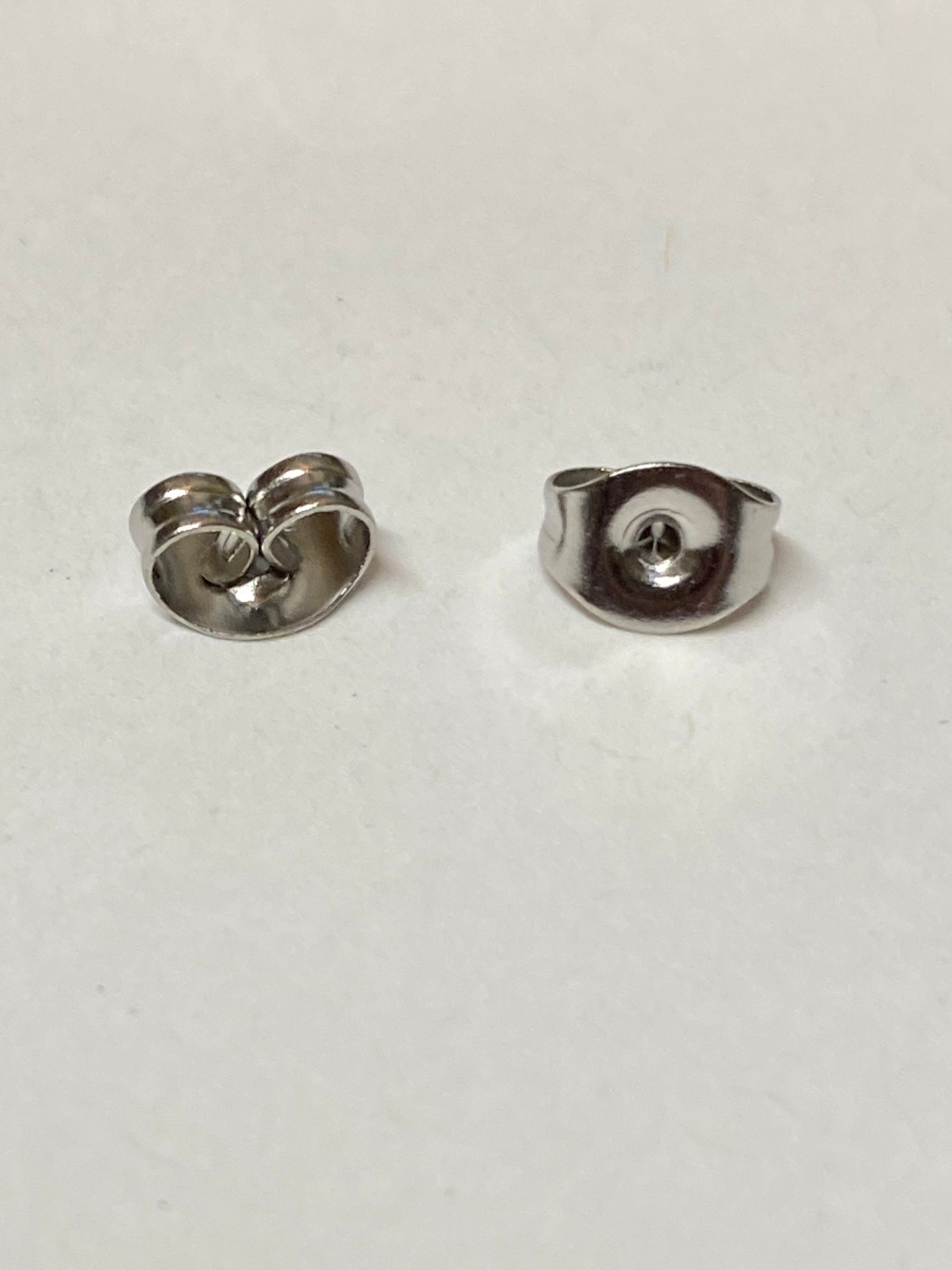 LOX 4x Locking Earring Backs – Butterfly Fittings – Anti-Allergy Silver Tone