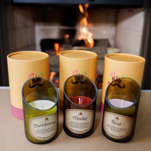 3-Piece Wine Bottle Candle Gift Set with Beautiful Scents of Wine. Perfect for the Holidays and Special Occasions. * Free Shipping *