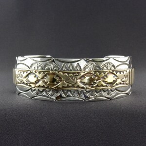 Betty Bitsi Horses Hand Carved Vintage Native American Navajo Sterling Silver Bracelet Betty Bitsi Horses Hand Carved Vintage Native American Navajo Sterling Silver Bracelet
