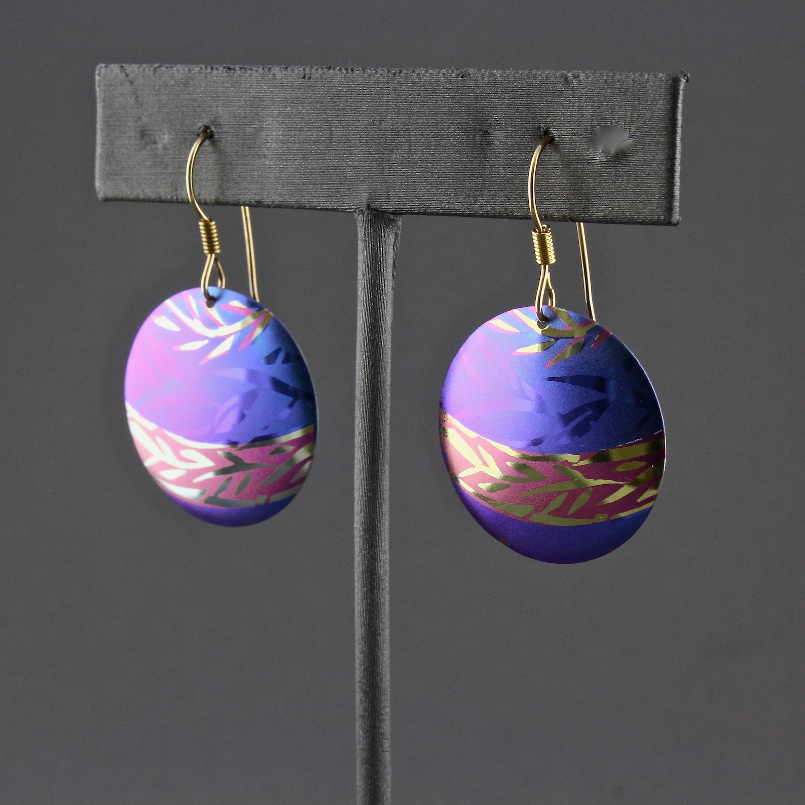 Vintage Holly Yashi Purple Pink Blue And Gold Leafy Vines Etsy