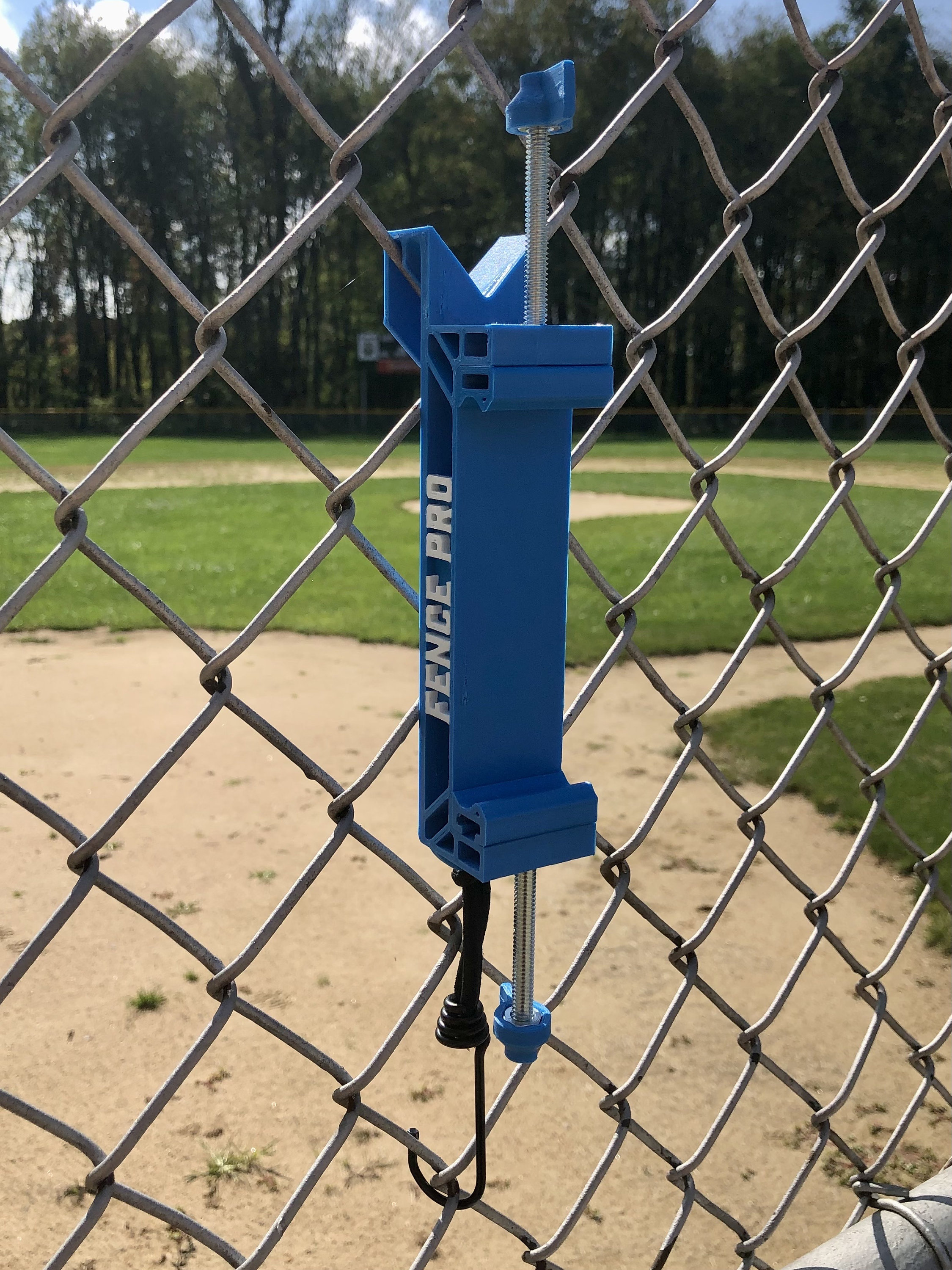 Fence Pro™ Phone Mount – Chain Link Fence Clamp for Iphone, Android, Record  Baseball, Softball, Tennis, Soccer, Football & More - Etsy Israel
