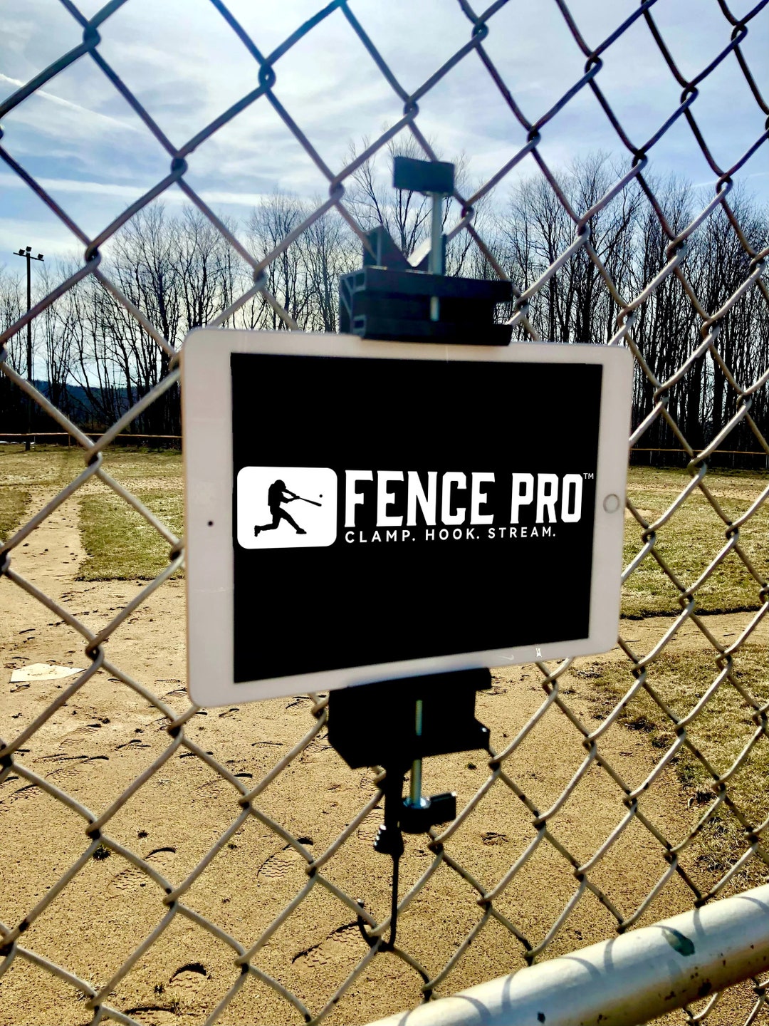 Fence Pro™ iPad Fence Mount – Chain Link Tablet Clamp for Baseball,  Softball, Tennis, Soccer, Pickleball, Football, Sports & More - Etsy Israel