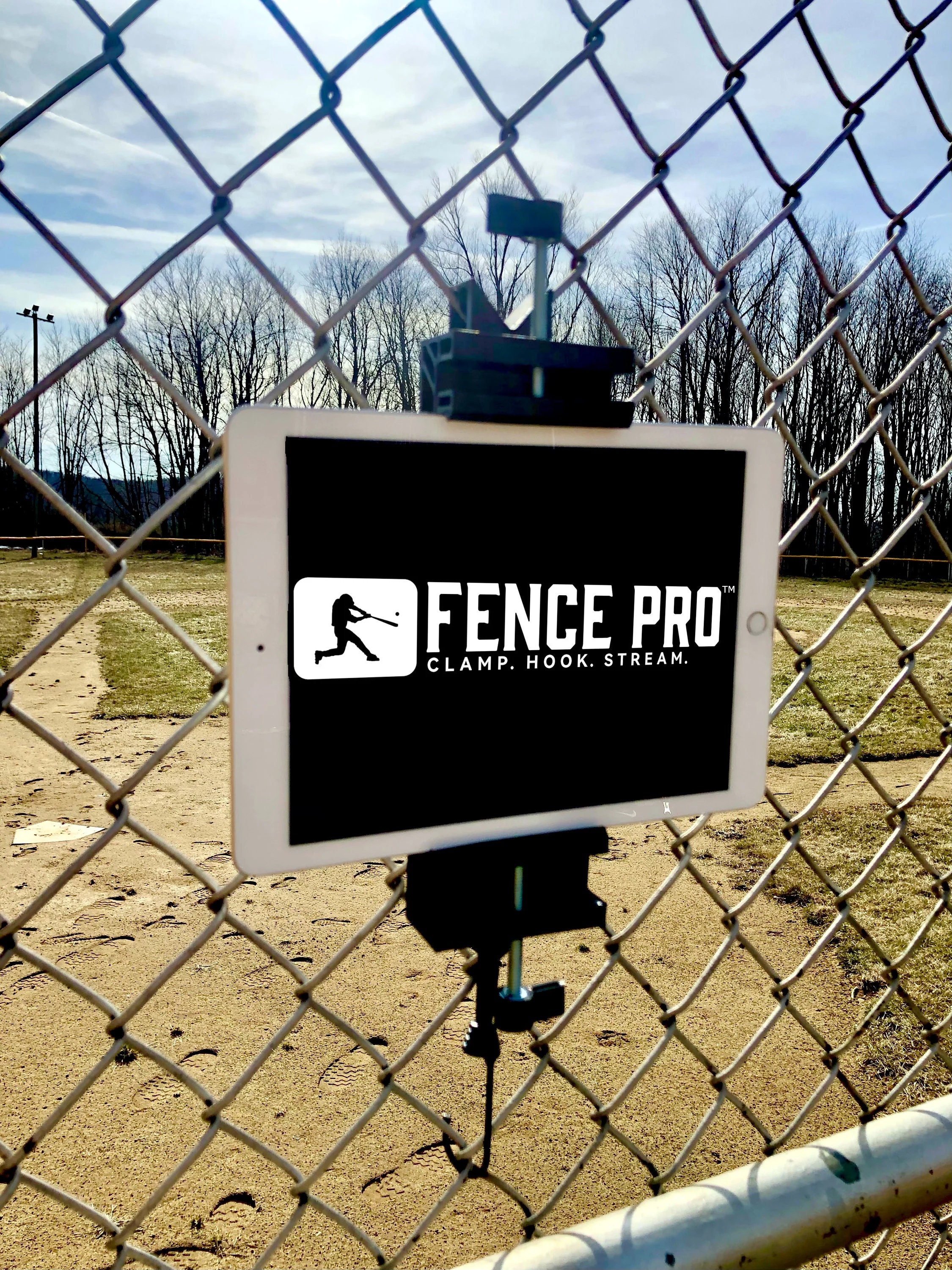 Fence Pro™ iPad Fence Mount – Chain Link Tablet Clamp for Baseball,  Softball, Tennis, Soccer, Pickleball, Football, Sports & More - Etsy Israel