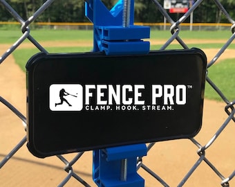 Soporte para teléfono Fence Pro™: abrazadera para cerca de alambre de cadena para iPhone, Android, béisbol, sóftbol, tenis, fútbol, fútbol americano y más.