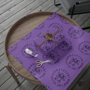 Carta da regalo colorata per vibrazioni positive / Regali eco-compatibili, confezioni regalo per le feste, decorazioni per feste, carta da regalo personalizzata, fogli per confezioni regalo