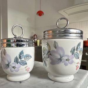 Conjunto de ovos de Páscoa Royal Worcester Vintage Porselein feito na Inglaterra com flores