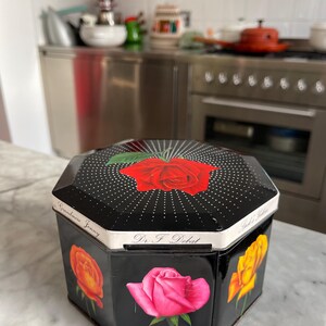 Carr&#39;s of Carlisle Biscuits Blikken rozen 60s Pretty Roses Vintage Octagon