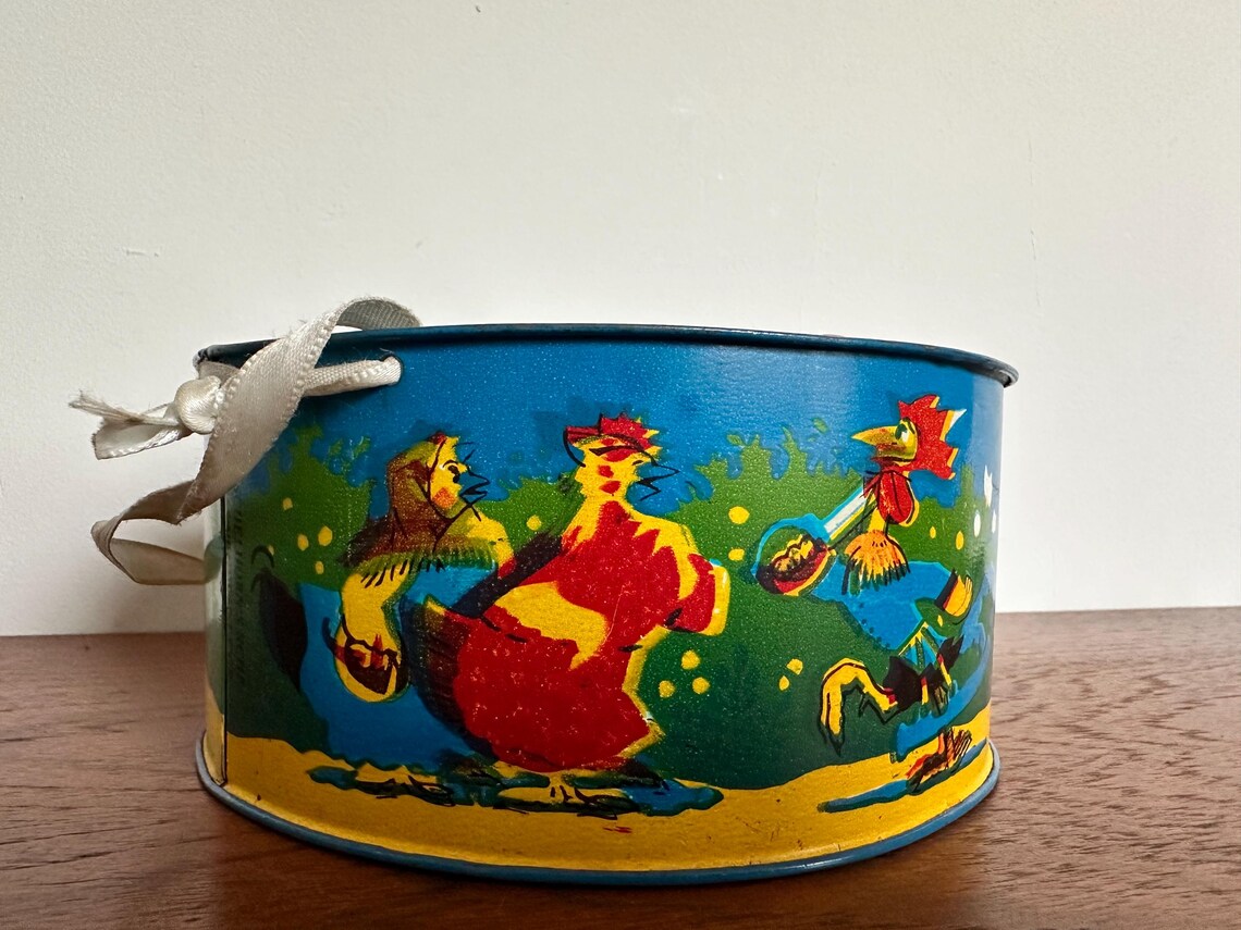 Tin Toy Childs Drum with Sticks Vintage Fifties, foto 3 di 5