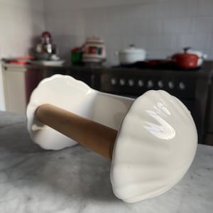 Ceramic shell toilet roll holder discount