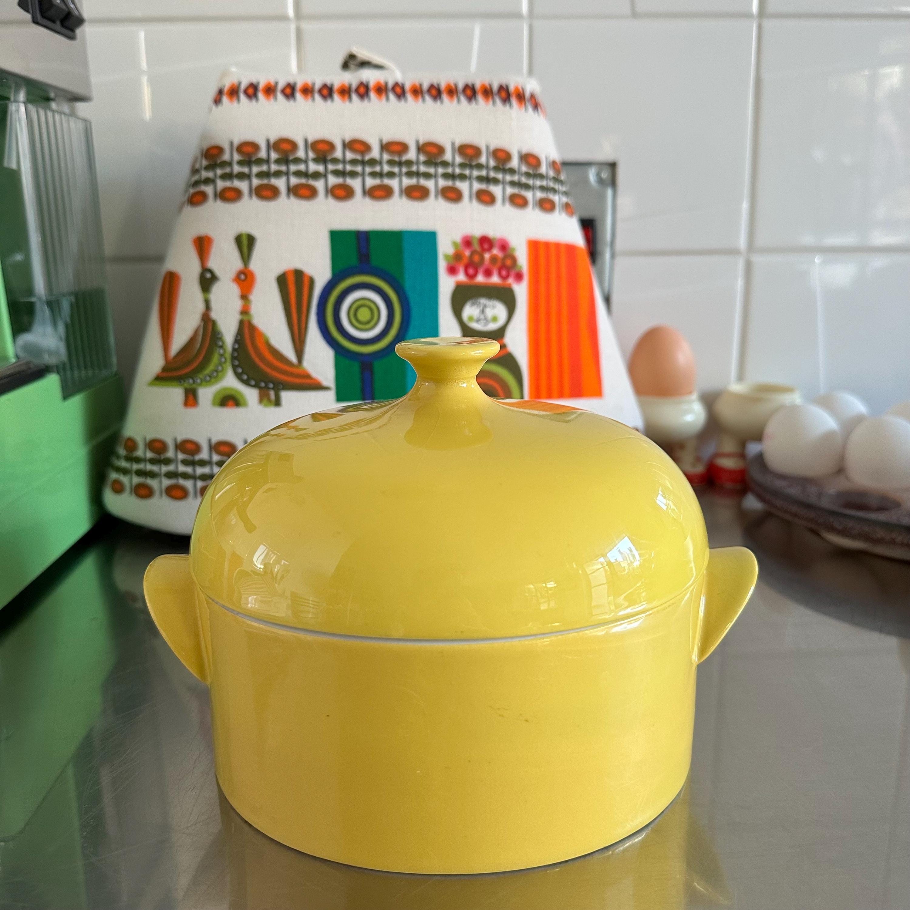Arabia Finland Bowl With Lid From the Aatami Series Designed by