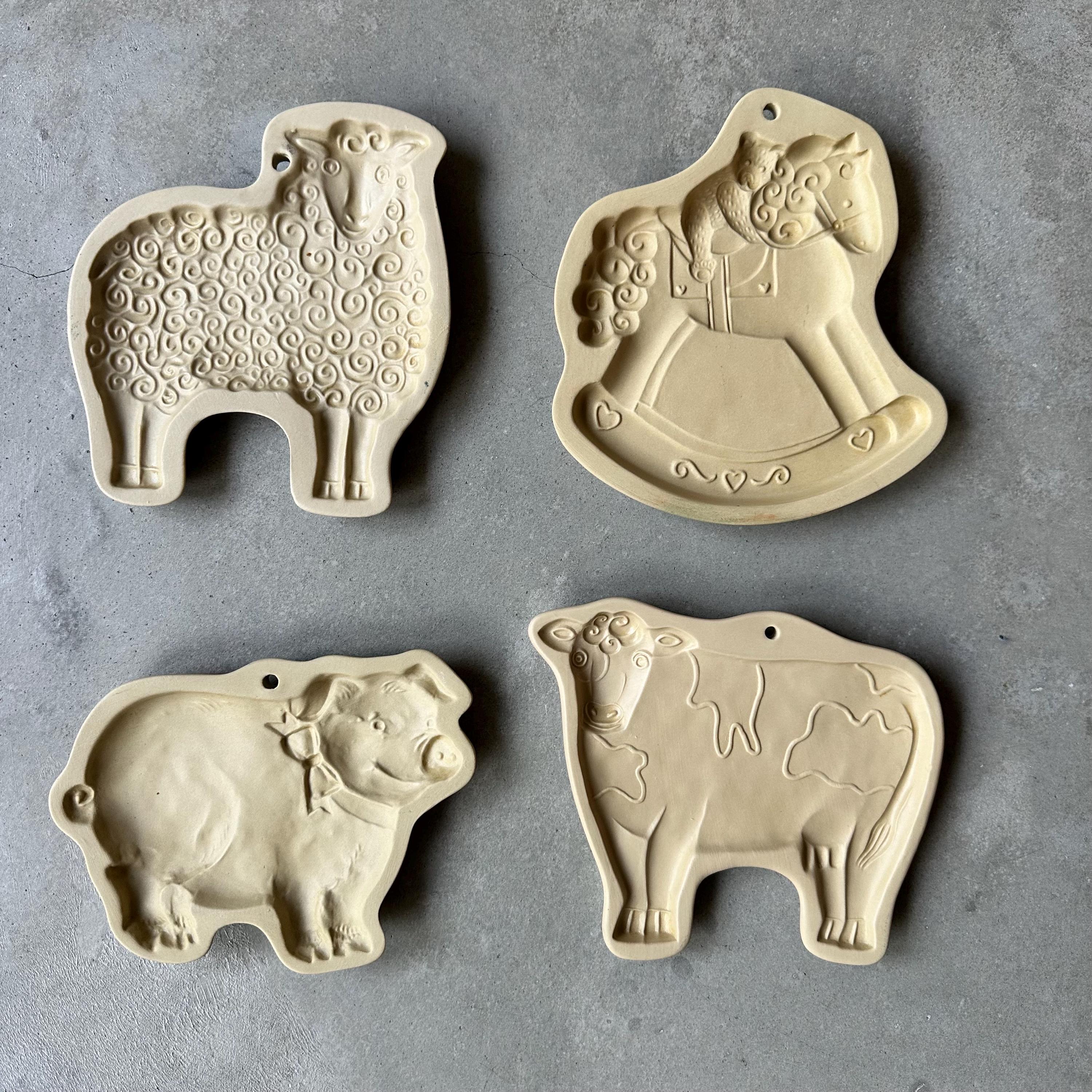 Brown Bag Cookie Art Stoneware Lucy Natkiel Set of 4 Mold Sheep