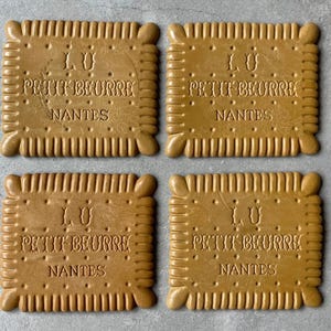 LU PETIT-BEURRE NANTESセトモノ小物入れ il_300x300.6812149880_ljww.jpg