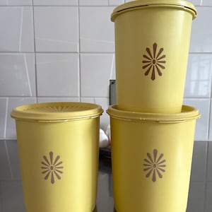 Tupperware set van 3 lot geel Harvest gold Sunburst Starburst vintage container Servalier