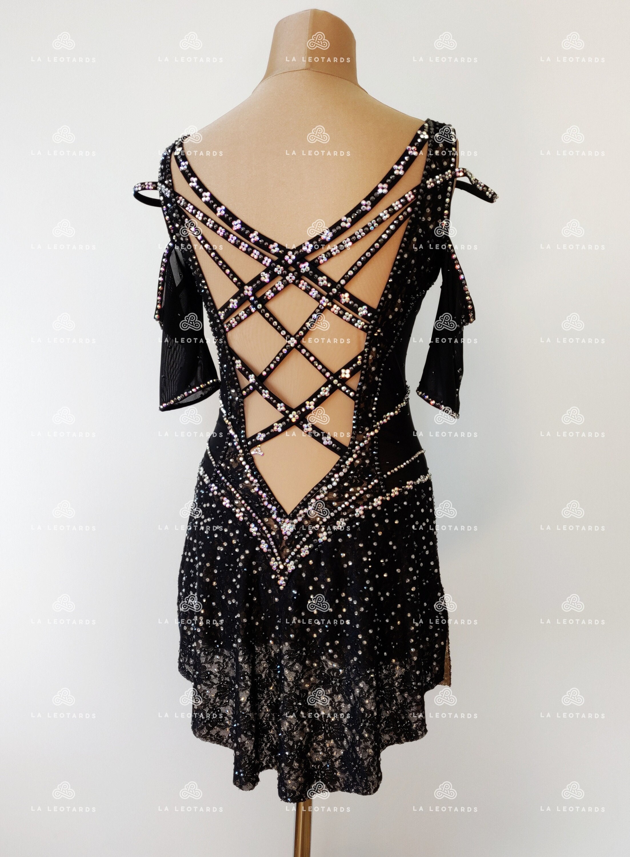 Dentelle Tunique De Patinage Artistique Pas Cher Robe De Patinage