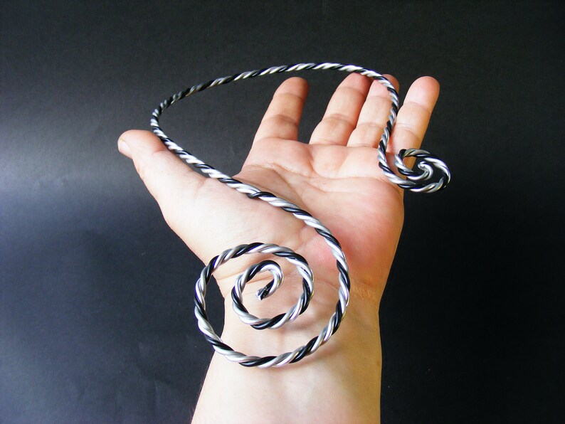 Wire wrapped jewelry Black and Silver color aluminum open spiral necklace Twisted spiral necklace Spiral necklace Minimalist style