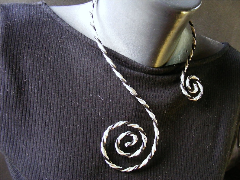Wire wrapped jewelry Black and Silver color aluminum open spiral necklace Twisted spiral necklace Spiral necklace Minimalist style