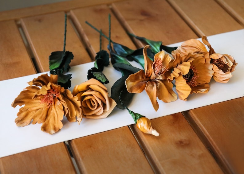 Leather flowers in any colors, single one or full bouquet. image 1