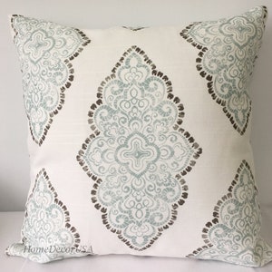 Zipper pillow covers. pillow covers.  Decorative Pillow Throw pillow cover lumbar Snowy blue gray white 18x18 20x20 22x22 24x24 26x26