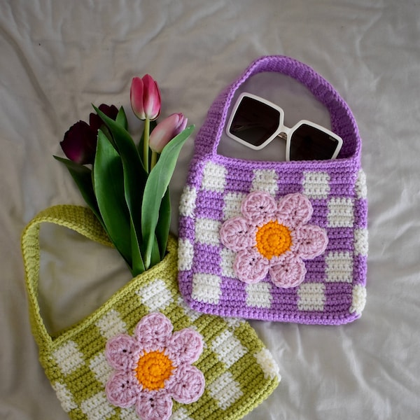 PDF crochet pattern- Checked flower bag by Realm designs