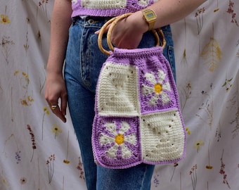 PDF crochet pattern- Retro flower checked flower bag with bamboo handle by Realm designs