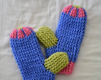PDF crochet pattern- Flower top crocheted mittens by Realm designs