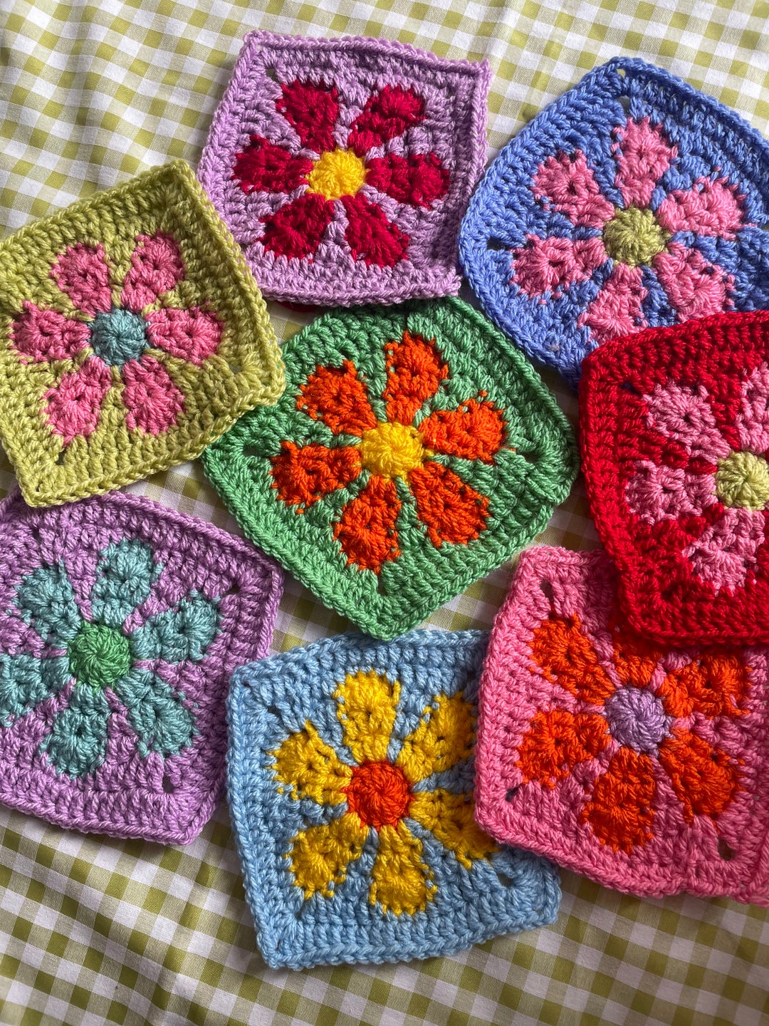 PDF Crochet Pattern Retro Flower Square by Realm Designs - Etsy