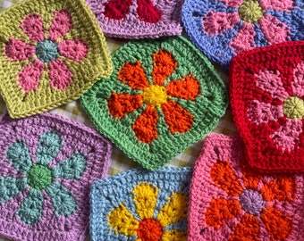PDF crochet pattern- retro flower square by Realm designs
