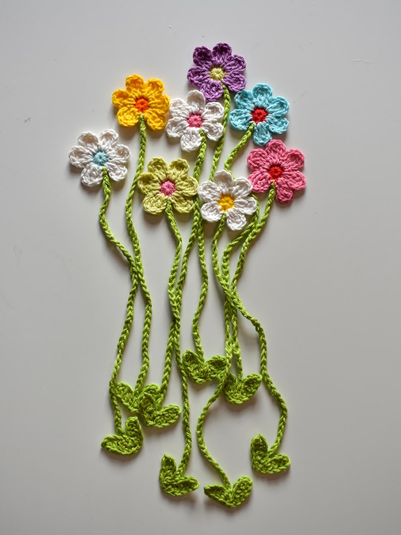 PDF Crochet Pattern Flower Bookmark by Realm Designs - Etsy