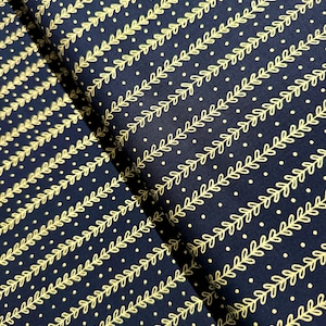 Katoenstof Meadowmere Petal Stripes - Gingiber Moda, goudmetallic