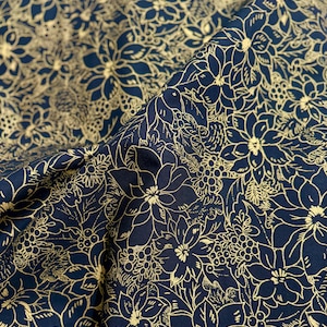 Ebbenhouten metallic katoenstof: Cardinal Song Floral Toile