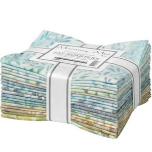Artisan Batiks Morning Mist 2023 Neue Farben Fat Quarter Bundle - 18 Fat Quarters