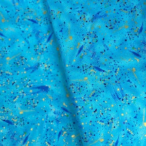 Utopia - Tela con pequeñas salpicaduras de pintura metalizada color aguamarina de Chong-a Hwang - Tela de algodón metalizada