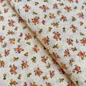 Sevenberry Petite Victoriana Baumwollstoff: Frühlings Blumen Muster
