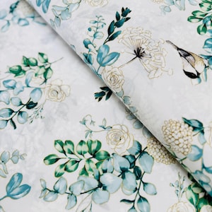 Tela de algodón con estampado floral Chickadee: detalles metálicos dorados - Hoffman Fabrics