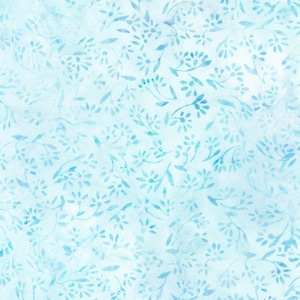 Artisan Batiks - Pastel Petals - Batik-Stoff mit Seeglas-Blumen von Lunn Studios - Baumwollstoff