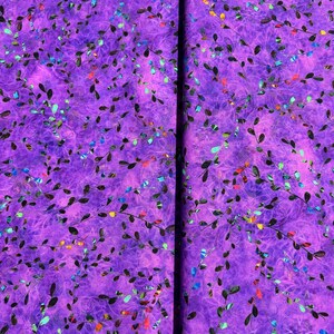 Venice Foliage Lilac cotton fabric by Christiane Marques for Robert Kaufman featuring watercolor vines and colorful leaves on a lilac background, perfect for quilting, apparel, bags and home décor.