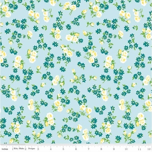 Riley Blake - Dainty Darling - Dainty Daisy Aqua Fabric by Lindsay Wilkes - Cotton Fabric