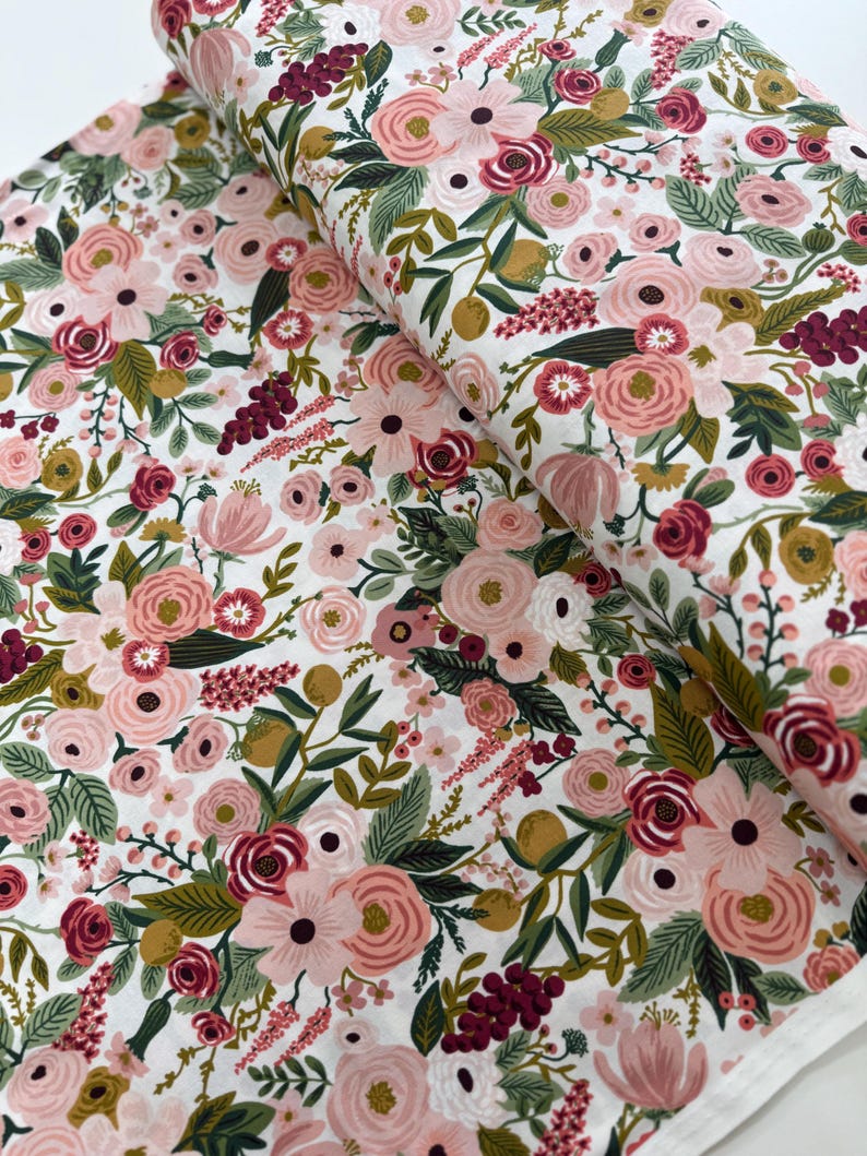Katoenen stof tuinfeest roos - Rifle Paper Co. Wildwood Collection afbeelding 3