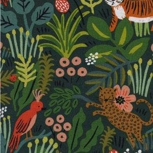 Canvasstof - Katoen + Staal - Menagerie - Jungle Hunter Canvas Stof van Rifle Paper Co.