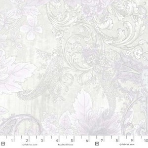 Może przedstawiać: Biały i jasnofioletowy wzór kwiatowy z wzorem paisley na teksturowanym tle.