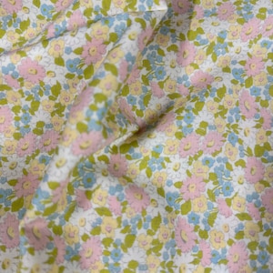 Grace - Pastel Small Florals Linen White fabric by Brenda Riddle - Cotton Fabric